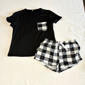 Chic Black and White Striped Shorts Women Size‎ XL